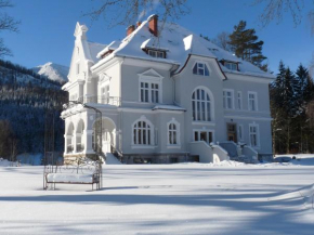 Гостиница Villa Bergzauber, Россляйтен